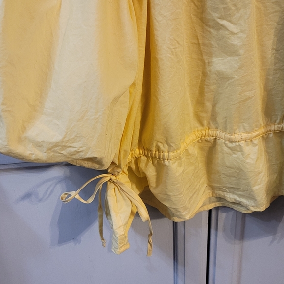 Levis puff sleeve cotton blouse -Size medium - Picture 7 of 11